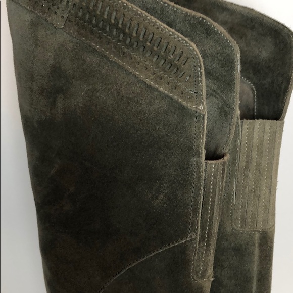 NEW  Vince Camuto Over The Knee Suede Boot - Picture 7 of 7